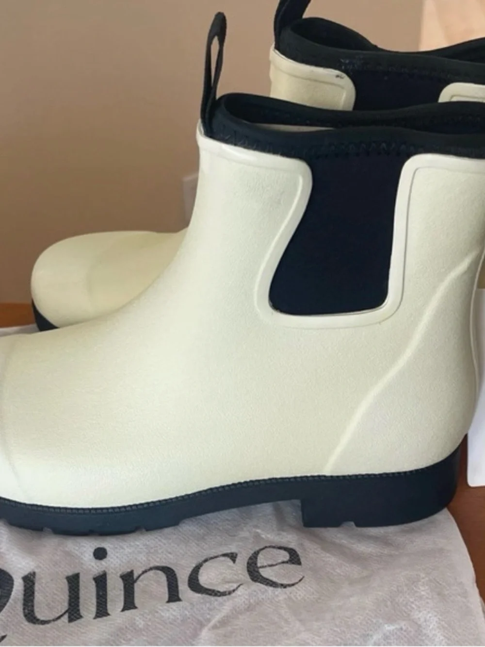 Quince Women’s Chelsea Rain Boots - Stone/Cream/Black - Size 6 - NWT